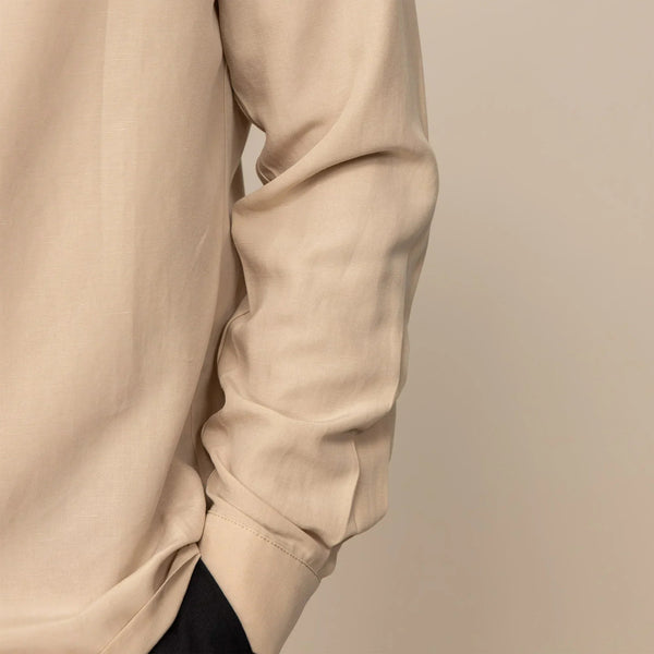 Man wearing Lyocell/Linen Blend Casual Long Sleeve Shirt in Drift Beige, closeup. |drift beige